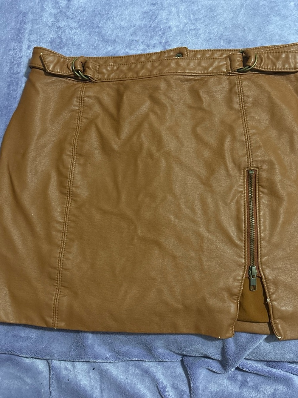 Free people size 12, Women's Tan Faux Leather Mini Skirt with Front Zip